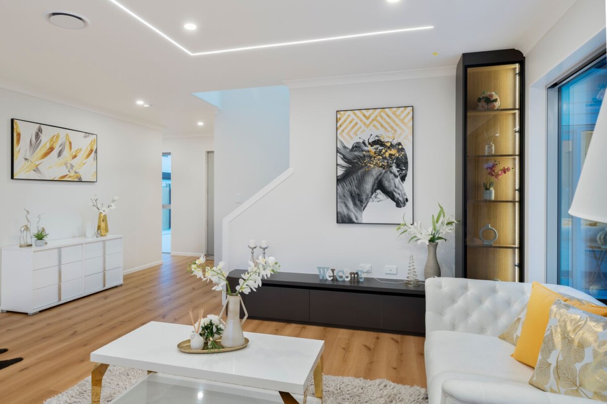 New modern 4 bedrooms house on 638m2 section, built-in Bluetooth sound system, Mitsubishi central air conditioning, 41D Candia Road, Swanson, Auckland