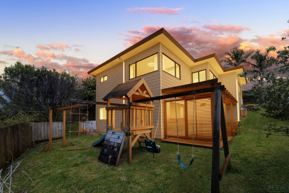 Owner Has Bought – Ready To Go, 257 Glengarry Road, Glen Eden, Auckland