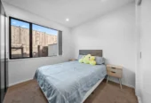 Auction $1 RESERVE, 6 BED & 4 LIVING, vendors are moving further South and don’t intend to wait around, 31 Tims Crescent Flat Bush, Auckland