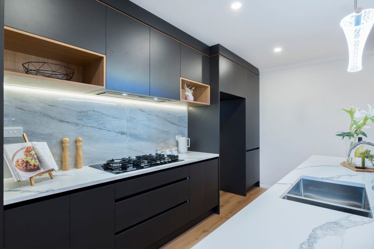 New modern 4 bedrooms house on 638m2 section, built-in Bluetooth sound system, Mitsubishi central air conditioning, 41D Candia Road, Swanson, Auckland