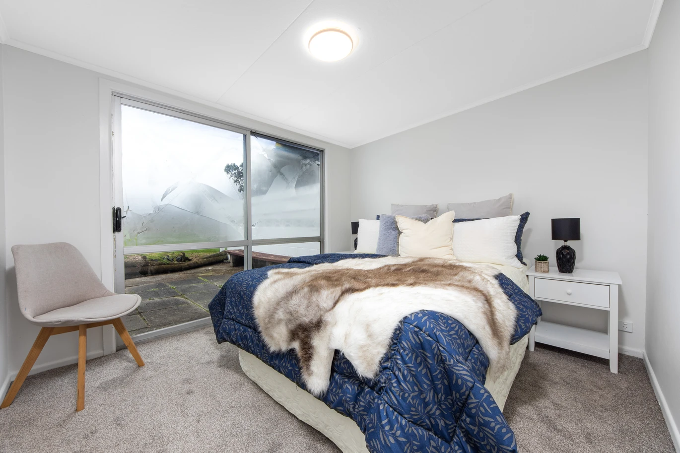 Minutes from WestCity Mall, 4 bedrooms house on 812m2 land, 114 Edmonton Road, Henderson, Auckland