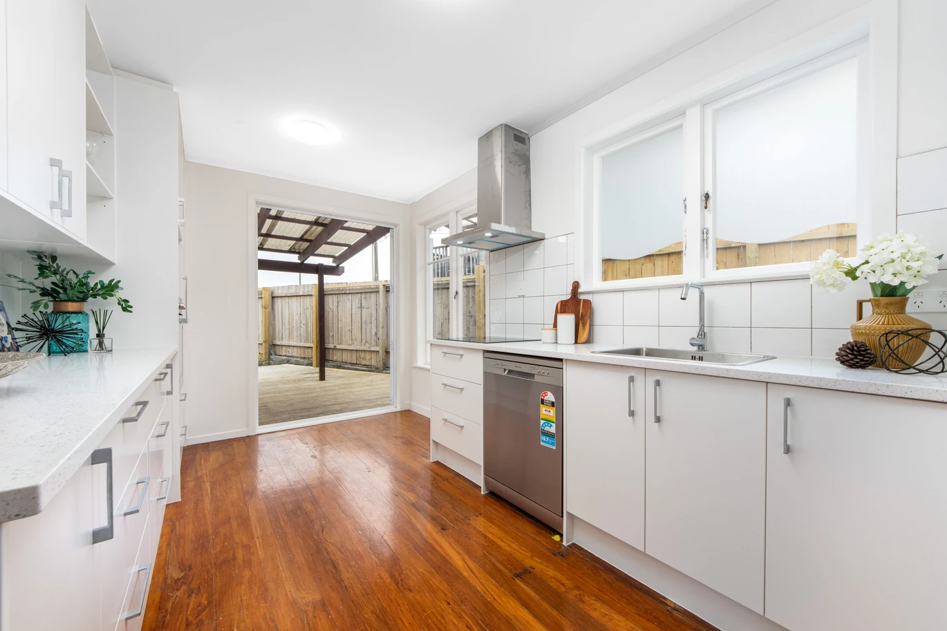 Minutes from WestCity Mall, 4 bedrooms house on 812m2 land, 114 Edmonton Road, Henderson, Auckland