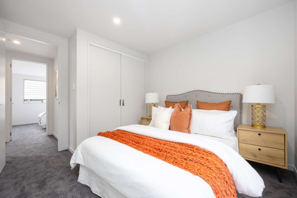 3 bedrooms within Double Grammar School Zone, Overseas Vendor Says SELL, 9/26 Owens Road, Epsom, Auckland