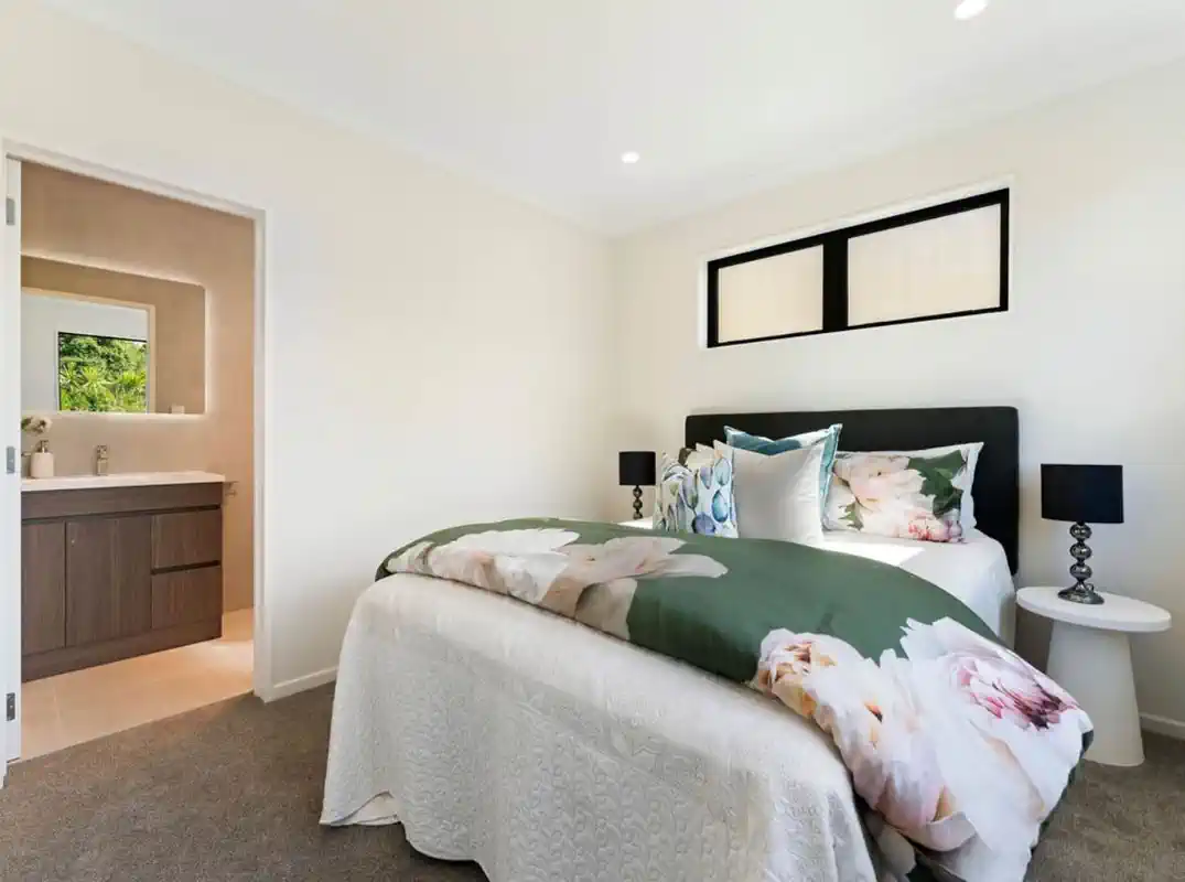 13 Taipahitini Road, Rosehill, Auckland
