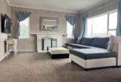 For rent, Cats OK, 4 beds 2 baths house, available 22nd October, 676 Pakuranga Road, Howick, Auckland