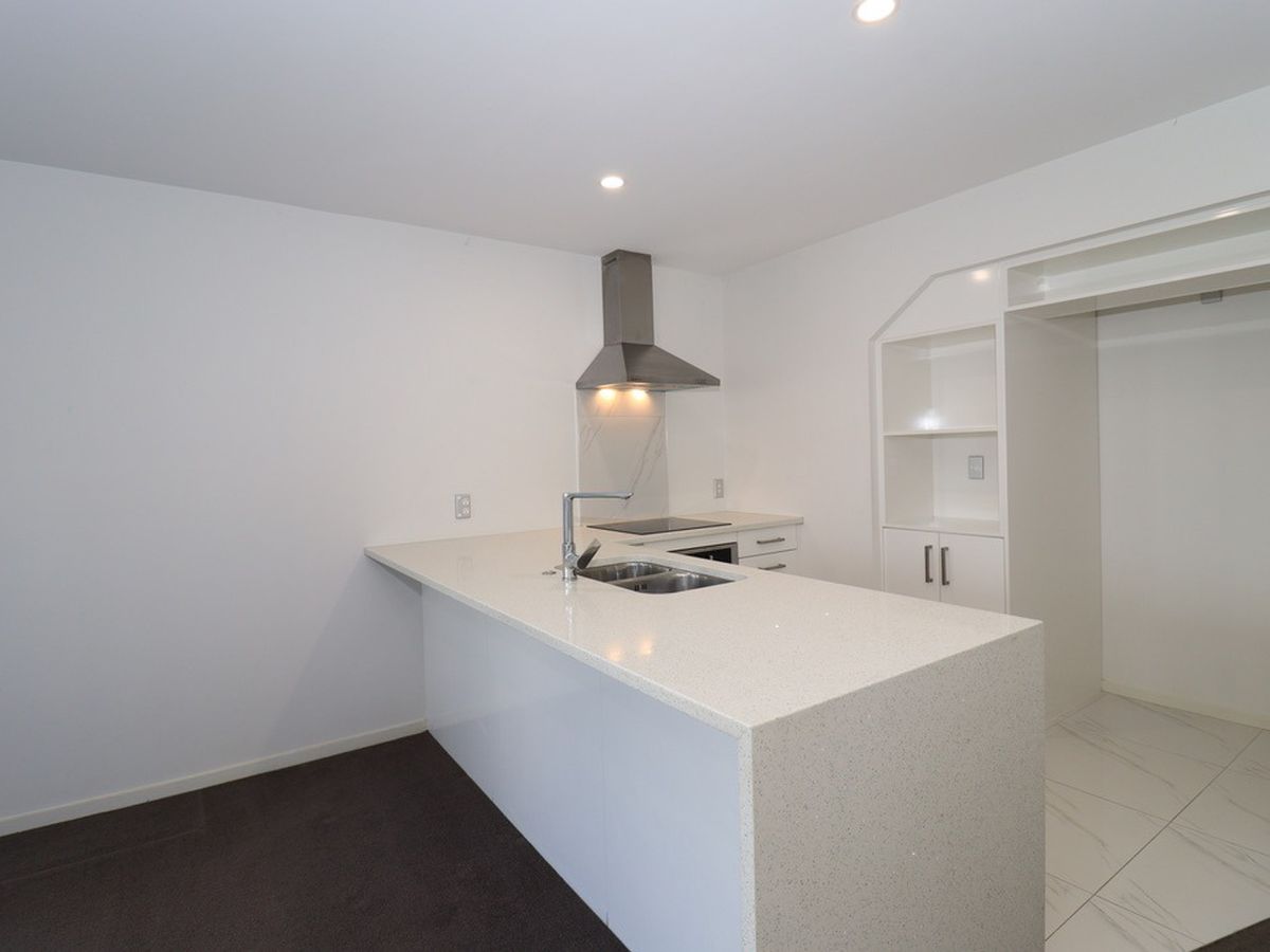 For rent, 3 bedrooms 2 bathrooms townhouse, 73 Tribute Loop, Takanini, Auckland, Available on Wed 29th Oct