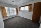 For rent, 3 beds 1 bath house, Available from 22 of December, 11 Frank Grey Place, Otahuhu, Auckland
