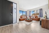 Must sell, Relocating Vendor, 6 beds house with Self-Contained 2-Bedroom Granny Flat, 32 Carrygawley Road, Flat Bush, Auckland