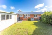 2 beds Brick Unit with Large Outdoor Space, 21A Exminster Street, Blockhouse Bay, Auckland