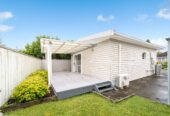 3 beds house on 736m2 section, with 2 beds sleepout, 3 Glen Marine Parade, Glendene, , Auckland
