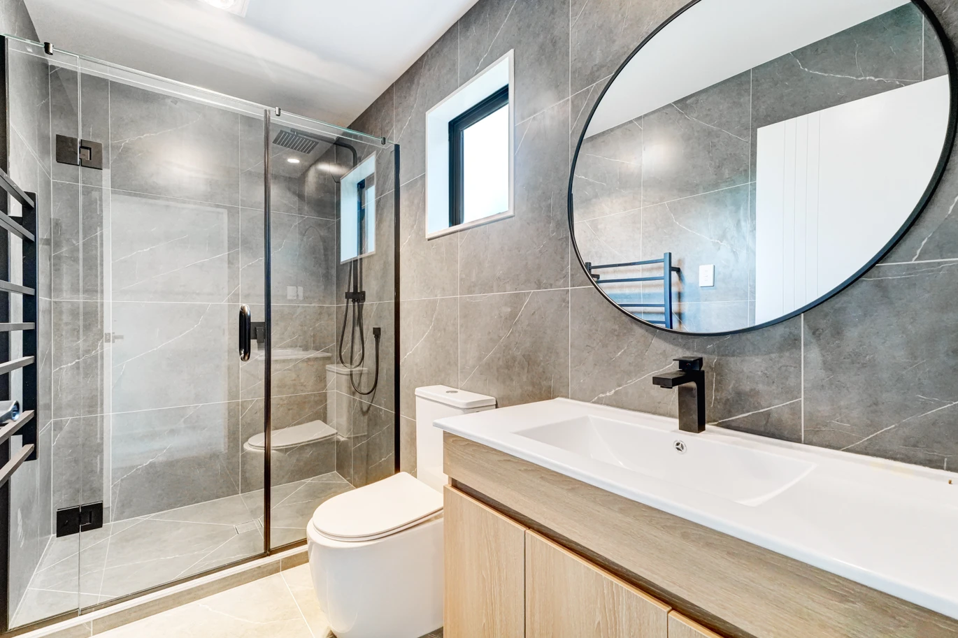 DoubleWestlake school zone, move-in ready, brandnew standalone 4 beds home, 2 Kama Place, Sunnynook, Auckland