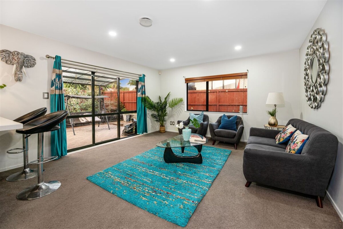 Motivated owners, Brick and tile 4 beds house on 719m2 section, within easy reach-Lake Panorama park, shops, school, 30 Hercules Drive, Henderson, Auckland