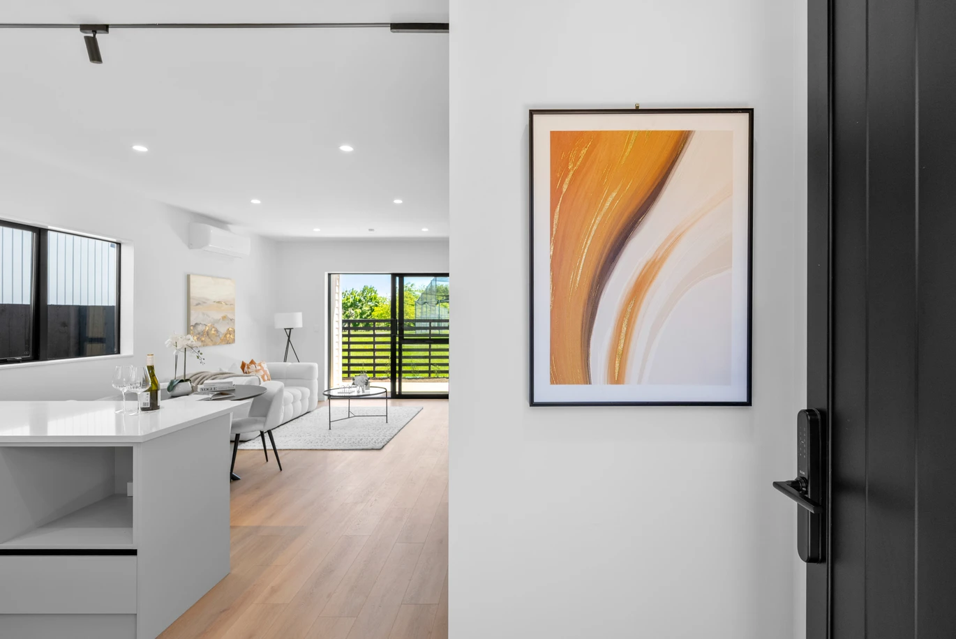 Brandnew, Smart Layout Parkside 3 beds 2 baths home with car park, moments from shopping centres, 7/18 Albert Road, Kelston, Auckland