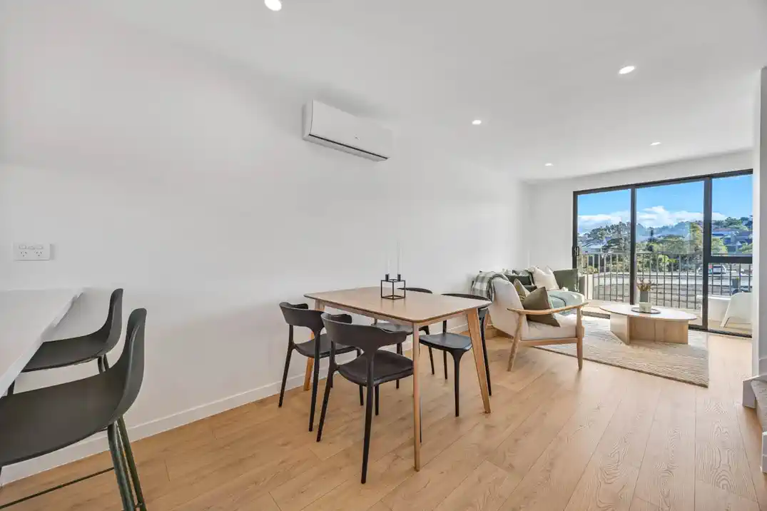 Brandnew 3 beds home with 2 car parks, Just a short distance to Browns Bay Beach and Albany Mall, 16 Kanapa Road, Albany, Auckland