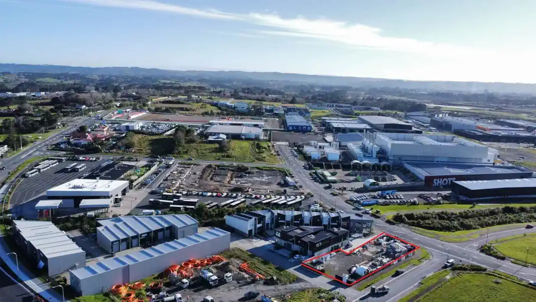 1055m² land in Business Mix Use Zone, With RC for 8-level, 30m-high development ( 4 Commercial Units , 43 Apartments , Car Parks and Ancillary Space ), 6 Spring Garden Avenue, Westgate, Auckland