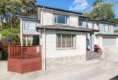 Walk to Rangitoto College, minutes to Albany Mall, 5 beds house on 527m² section, 39 Mulroy Place, Pinehill, Auckland
