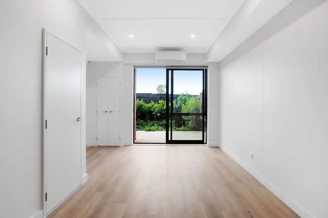 Brandnew 3 beds home, minutes to Westgate Mall, 62 Parkwood Avenue, Westgate, Auckland