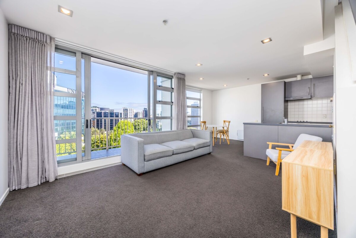 Auckland Grammar School Zone, Under $110K, Leasehold 2 beds 1 bath 2 car parks apartment, 6C/36 Liverpool Street, Auckland Central, Auckland