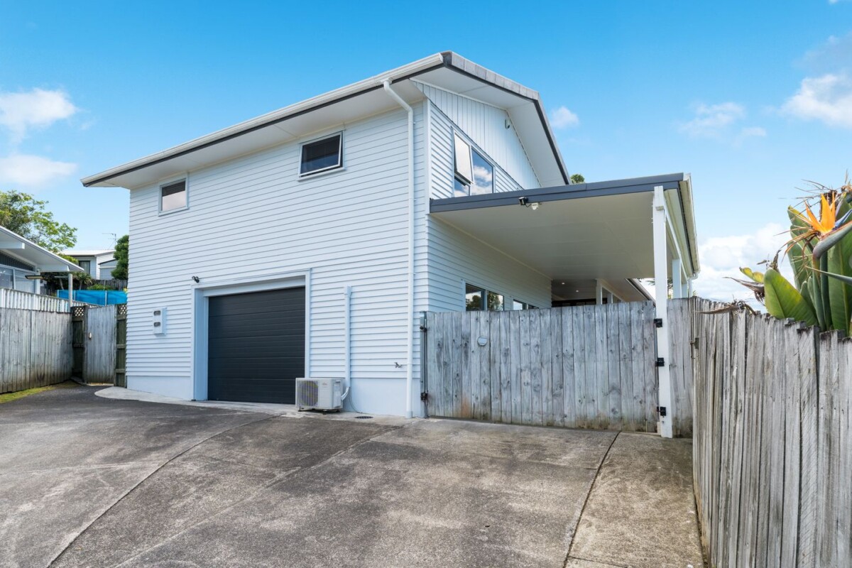 Once in nearly 30 years, 4 beds house, close to everything you need, 17 Fitzwater Place, Henderson, Auckland