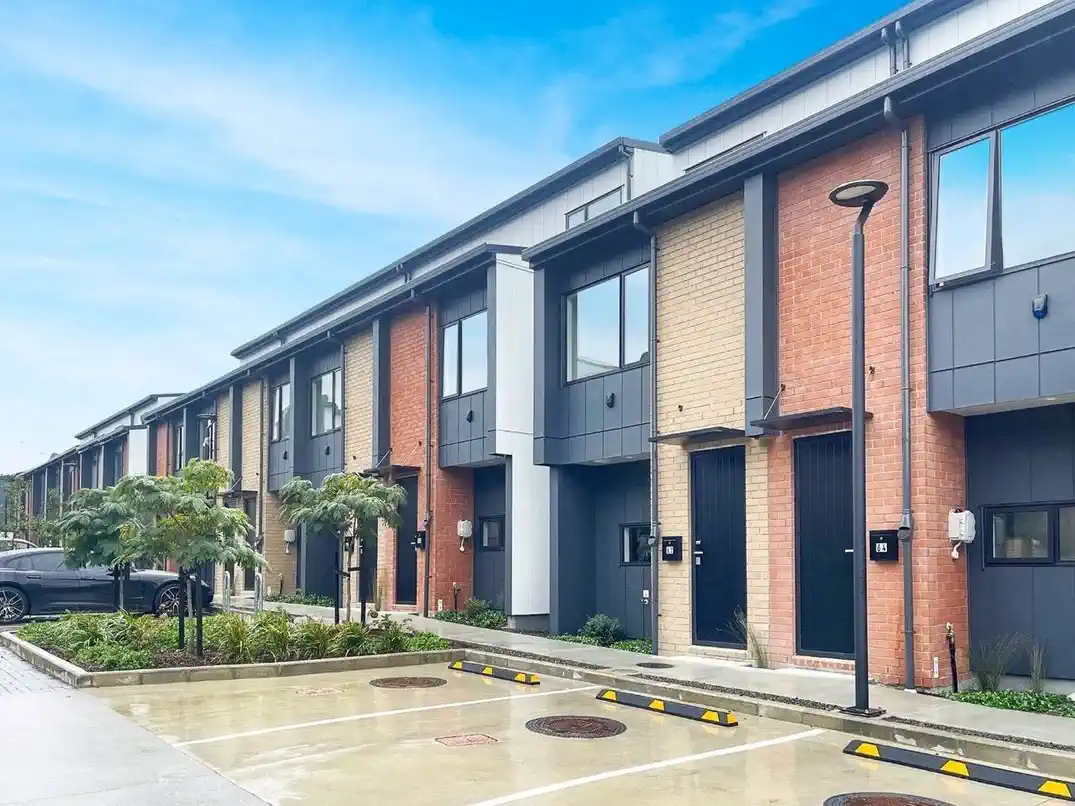 Brandnew 3 beds home, minutes to Westgate Mall, 62 Parkwood Avenue, Westgate, Auckland
