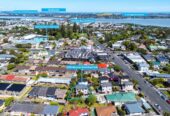 3 beds 3 baths home, walks to Dress Smart, Onehunga Mall, Royal Oak Mall, 870B Manukau Road, Royal Oak, Auckland