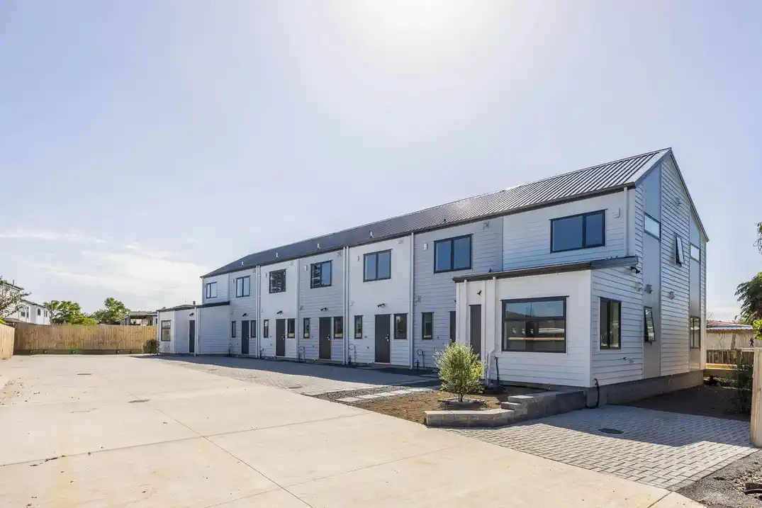 Overseas Developer Cashing Out, Freehold 2 bedrooms townhouse, Currently tenanted, Lot 4/8 Blanes Road, Weymouth, Auckland