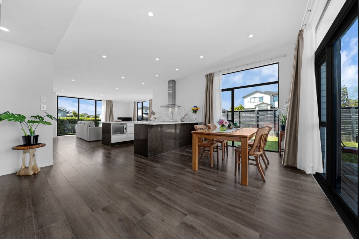 OWNER RETIRING, Newly Repainted Inside & Out, 3 beds home, walks to school & Town Centre, 18 Piripono Crescent, Pukekohe, Auckland