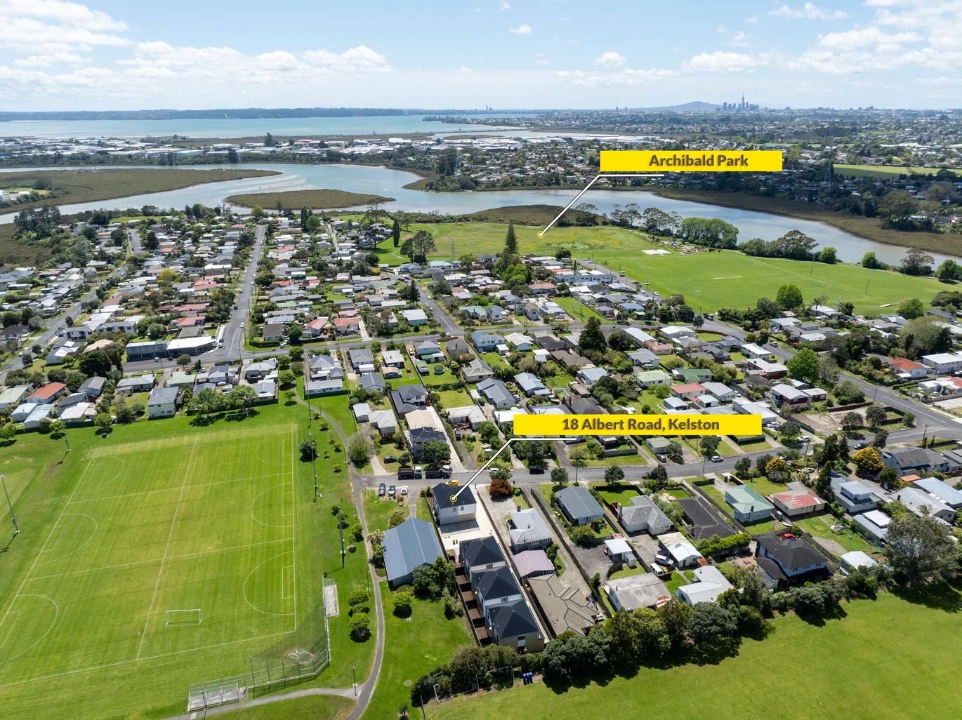 Brandnew, Smart Layout Parkside 3 beds 2 baths home with car park, moments from shopping centres, 7/18 Albert Road, Kelston, Auckland