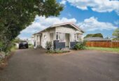 6 beds (4+2) house on 1105m2, walks to Lynn Mall, Zoned Residential – Terrace Housing and Apartment Building, 3199 Great North Road, New Lynn, Auckland