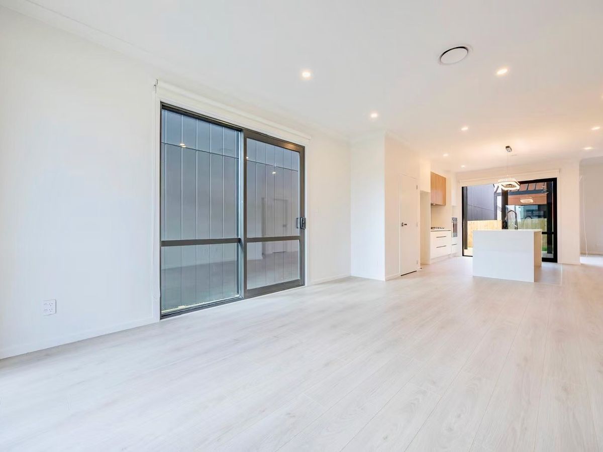 For rent, 4 beds 2 baths house, Available Now, 13 Murray Grey Lane, Karaka, Auckland