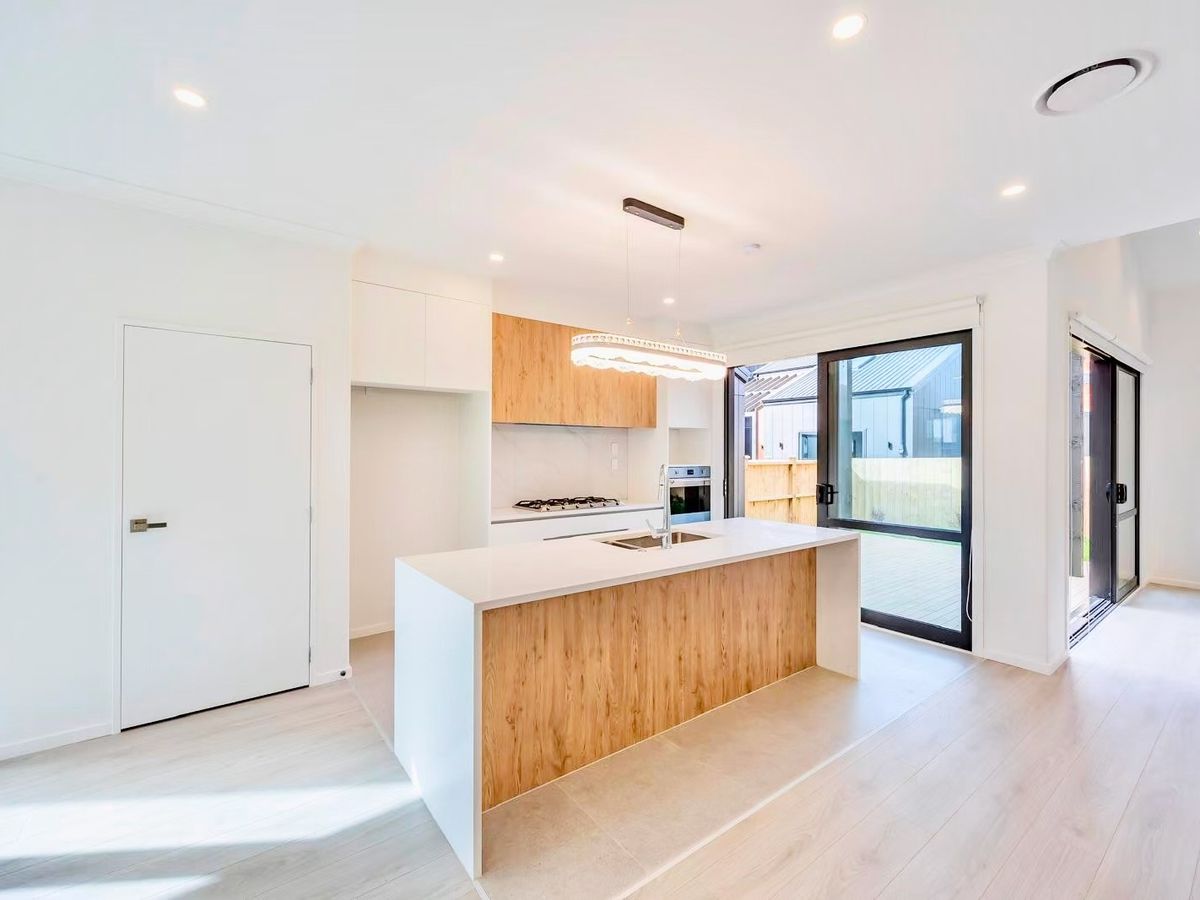 For rent, 4 beds 2 baths house, Available Now, 13 Murray Grey Lane, Karaka, Auckland