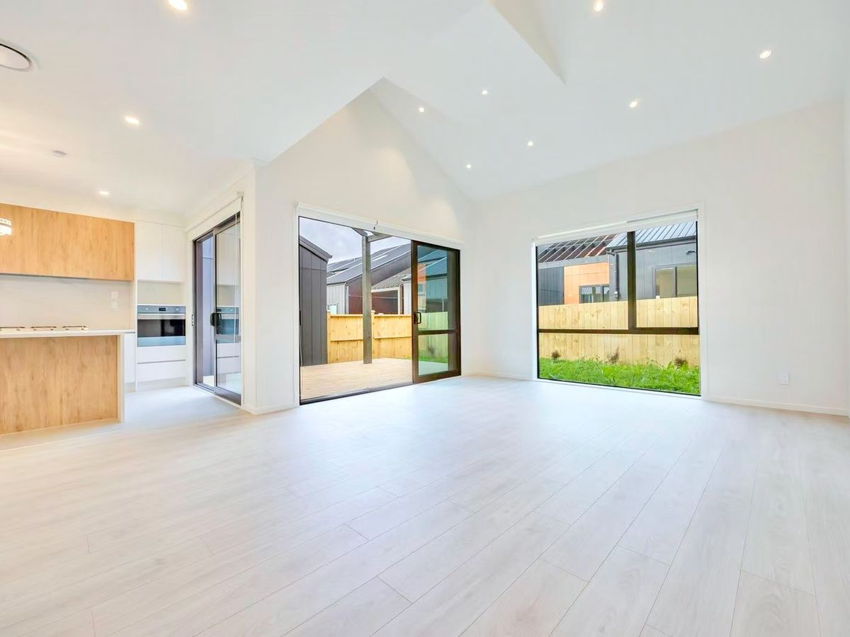 For rent, 4 beds 2 baths house, Available Now, 13 Murray Grey Lane, Karaka, Auckland