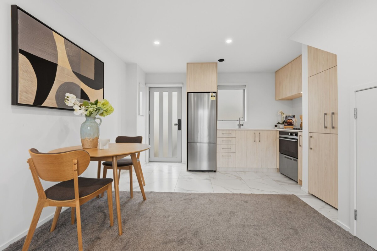 Freehold smart 1 bed townhouse, with a brand-new Suzuki Swift Sport or Suzuki Jimny 4×4, 14/42 Kaikoura Street, Henderson, Auckland