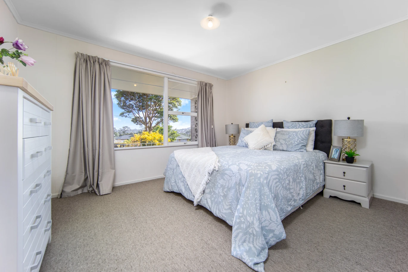 2 beds Brick Unit with Large Outdoor Space, 21A Exminster Street, Blockhouse Bay, Auckland