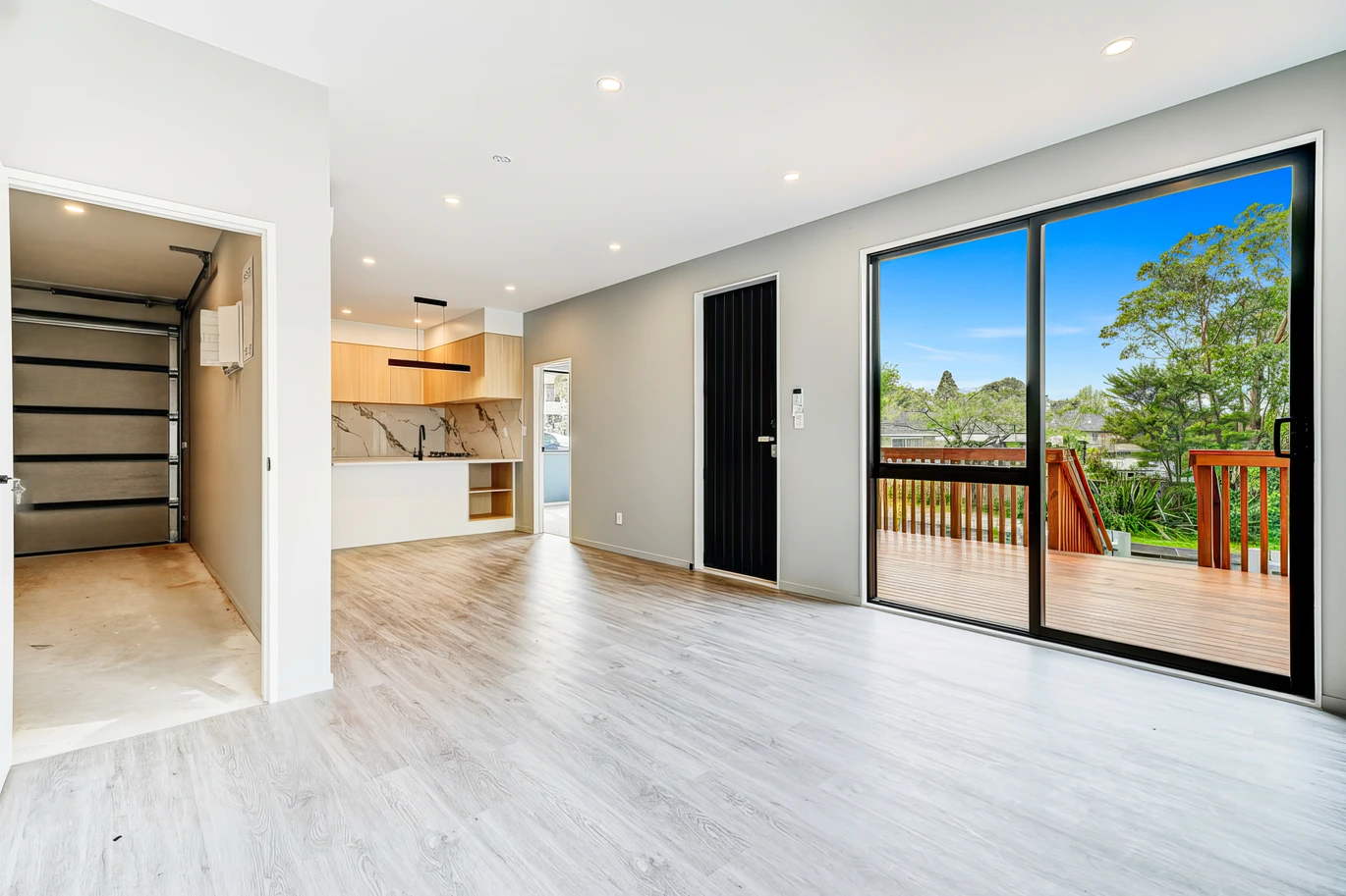 DoubleWestlake school zone, move-in ready, brandnew standalone 4 beds home, 2 Kama Place, Sunnynook, Auckland