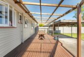 Vendor Downsizing, 3 beds house on 690m2 section, live or develop, 148 Hall Avenue, Favona, Auckland