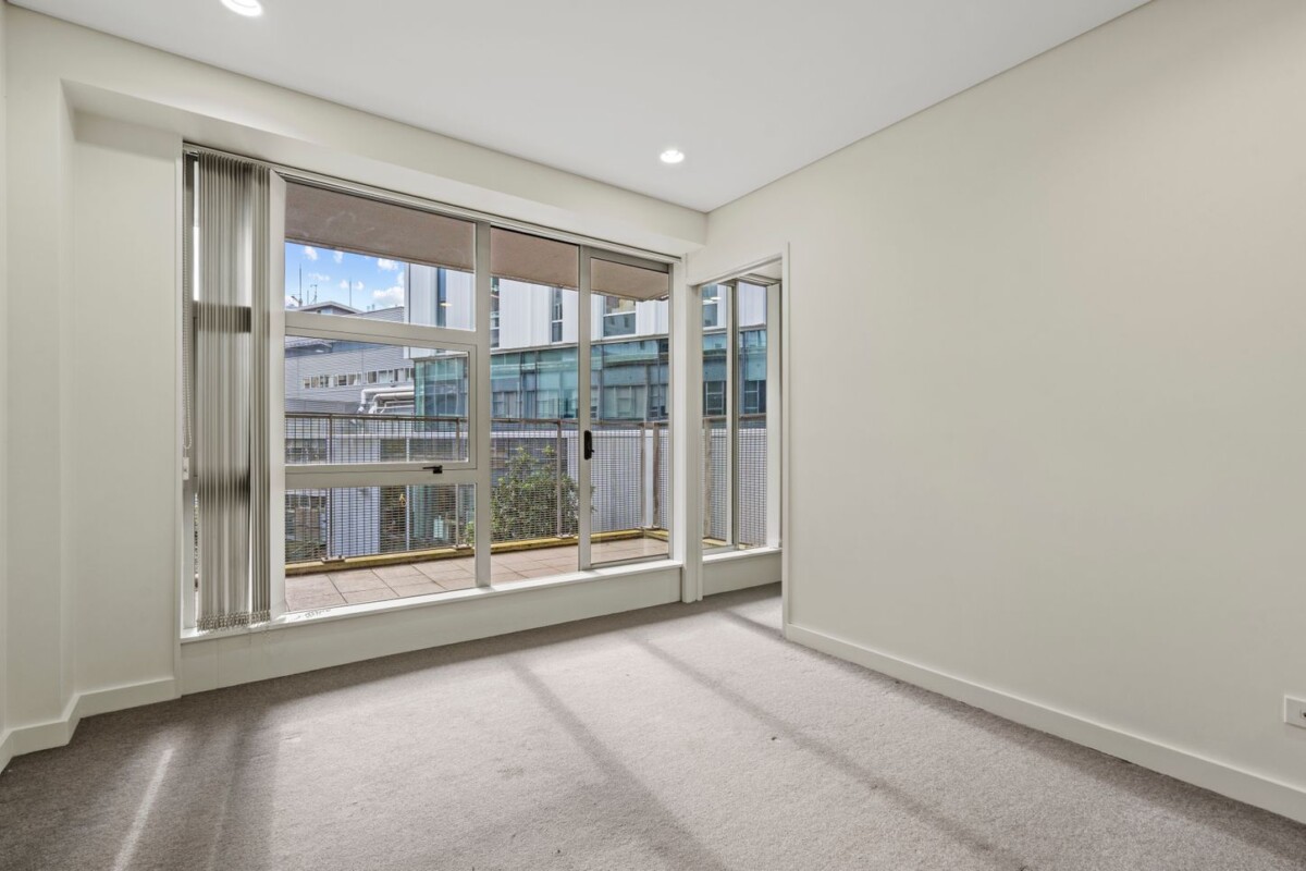 Double Auckland Grammar school zone, Unit Titil (no leasehold worries), 2 beds 1 bath CBD, walks to Uni, 208/37 Symonds Street, Grafton, Auckland