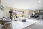 Avondale College zone, Brick & Tile 3 beds house on 367m² section, 134B Avondale Road, Avondale, Auckland
