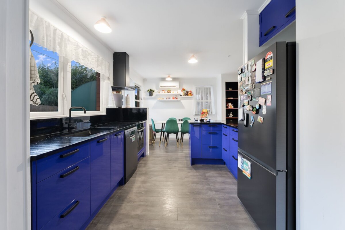 Owners upsizing, once in 20 years, brick 3 beds house on 675m2 section, 16 Thornlow Street, Glendene, Auckland