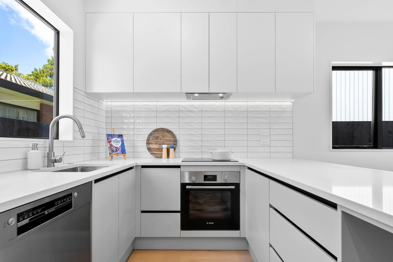 Brandnew, Smart Layout Parkside 2 beds + study home, moments from shopping centres, 3/18 Albert Road, Kelston, Auckland