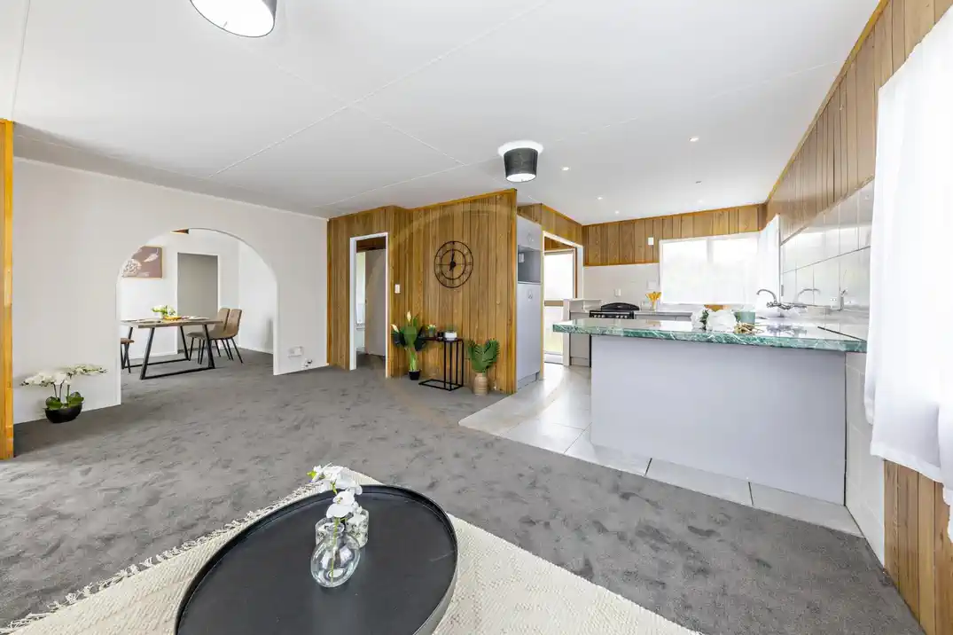 For rent, 3 beds 1 bath 1 Utility room house, Available from November 20, 12 Gray Avenue, Mangere East, Auckland