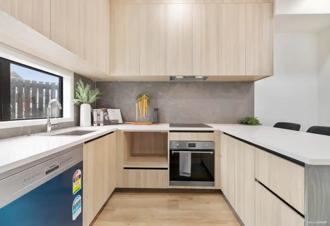 Brandnew 3 beds home, minutes to Westgate Mall, 62 Parkwood Avenue, Westgate, Auckland