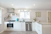 3 beds house on 736m2 section, with 2 beds sleepout, 3 Glen Marine Parade, Glendene, , Auckland