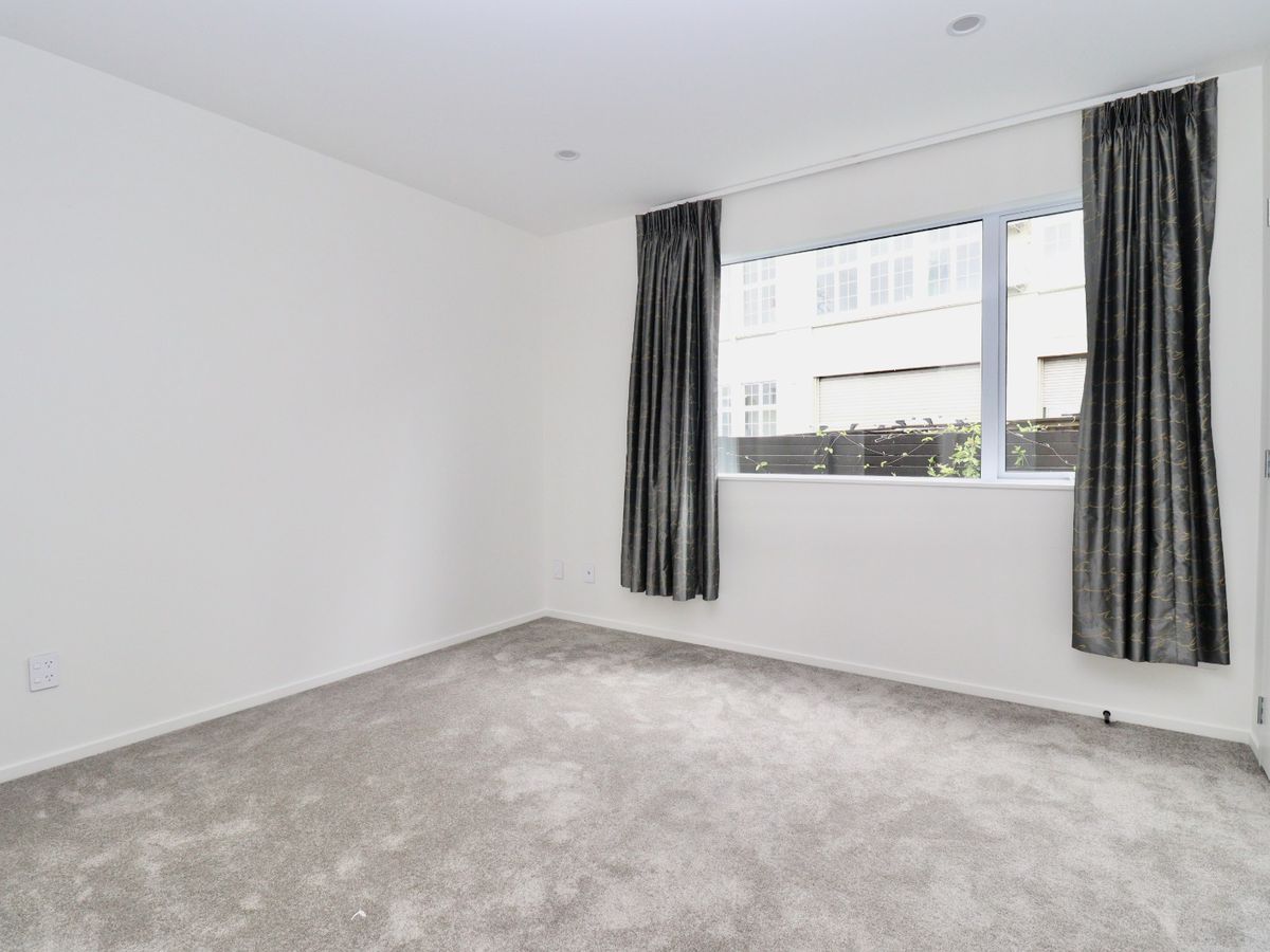 For rent, 3 beds 3 baths townhouse, Available Now, 9 / 667 Great North Road, Grey Lynn, Auckland