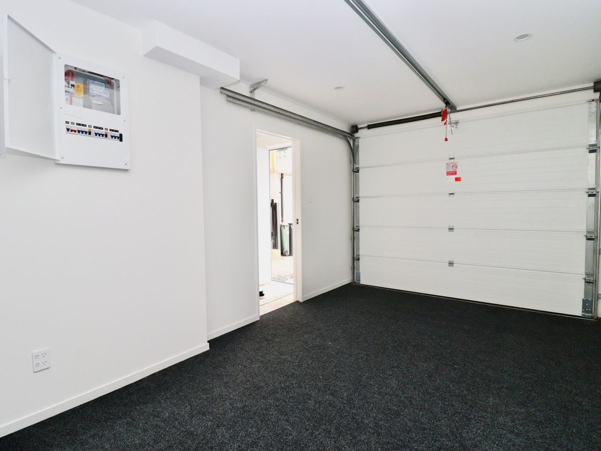 For rent, 3 beds 3 baths townhouse, Available Now, 9 / 667 Great North Road, Grey Lynn, Auckland