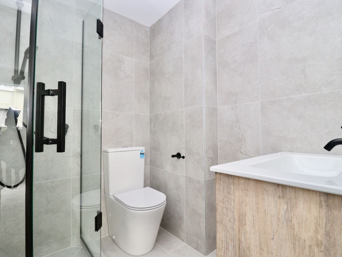 For rent, 3 beds 3 baths townhouse, Available Now, 9 / 667 Great North Road, Grey Lynn, Auckland
