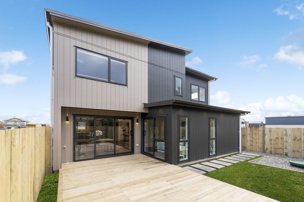 10 years master builder warranty, Brandnew 4 beds house, Built-in Sound System, central air conditioning, 19 Taipahitini Road, Rosehill, Auckland