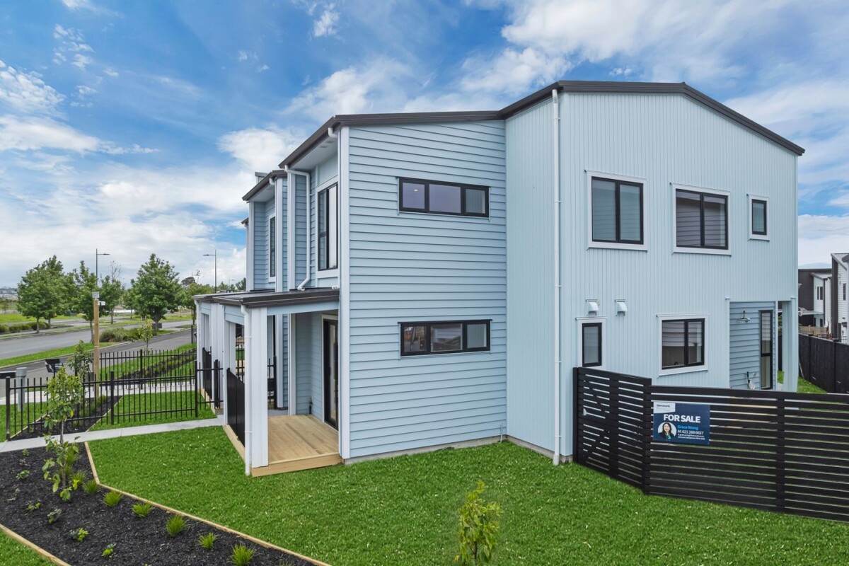 Christmas Special- Brand New 4 bedrooms home-Must Be Sold, 133-137 Bremner Road, Karaka, Auckland