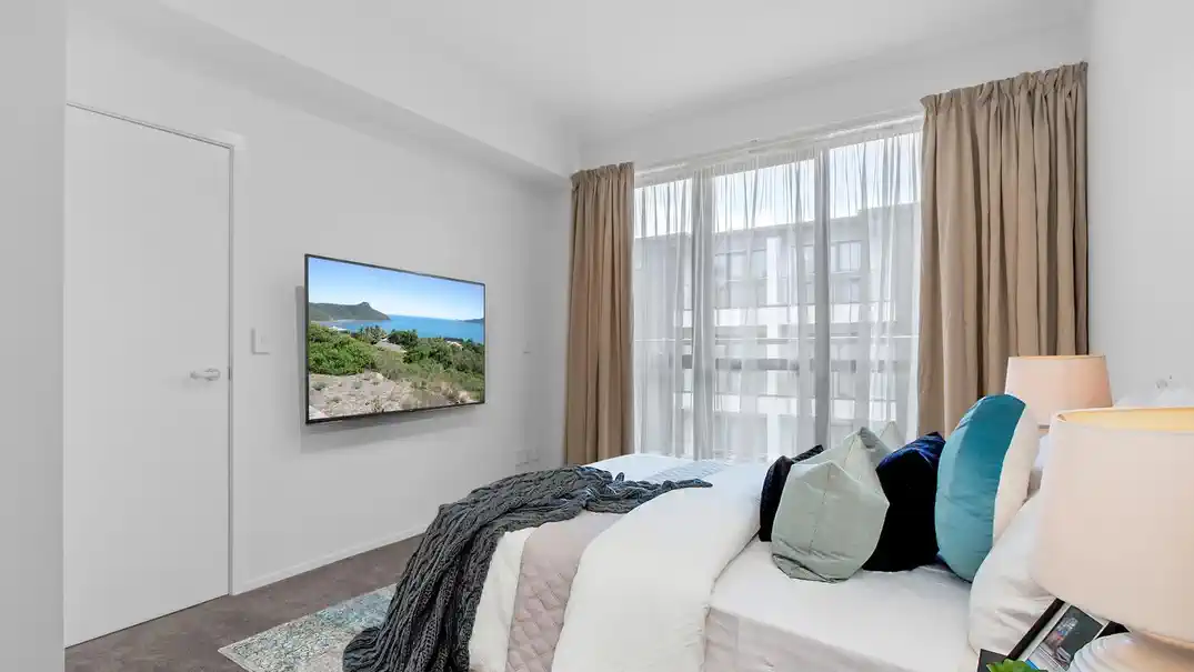 For rent, 2 bed 1 bath apartment, Available from 19th of Jan-26, 19/11 Carlos Drive, Flat Bush, Auckland