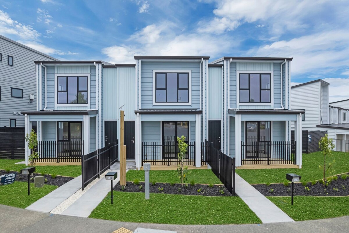 Christmas Special- Brand New 4 bedrooms home-Must Be Sold, 133-137 Bremner Road, Karaka, Auckland